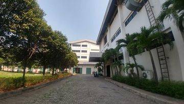 Pabrik Termasuk Gudang Dan Kantor di Gunung Putri, Strategis Pinggir Jalan Utama 9