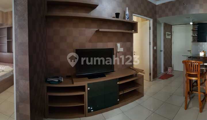 Turun Harga Apartemen Furnished Mewah 2 BR View Pool di The Springlake