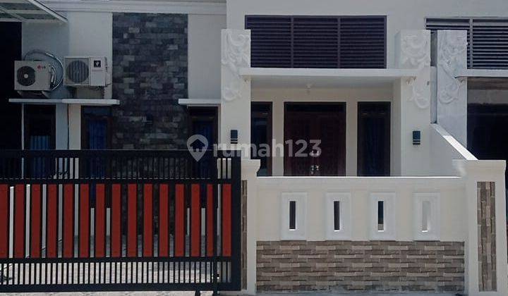 Rumah Desain Bali Dkt Kampus Unimed cocok Disewakan 1