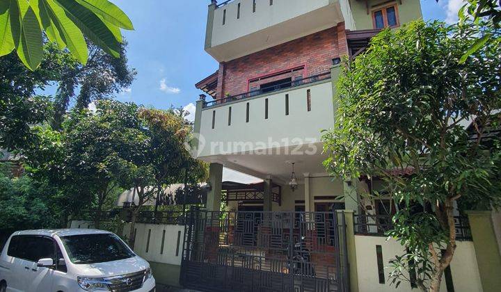 Rumah Cantik Furnished di Villa Asri Gilimekar Permai Cijambe 1