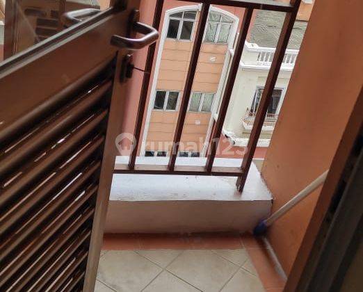 Jual Cepat Apartemen City Resort Semi Furnish 2 Bed Room 1