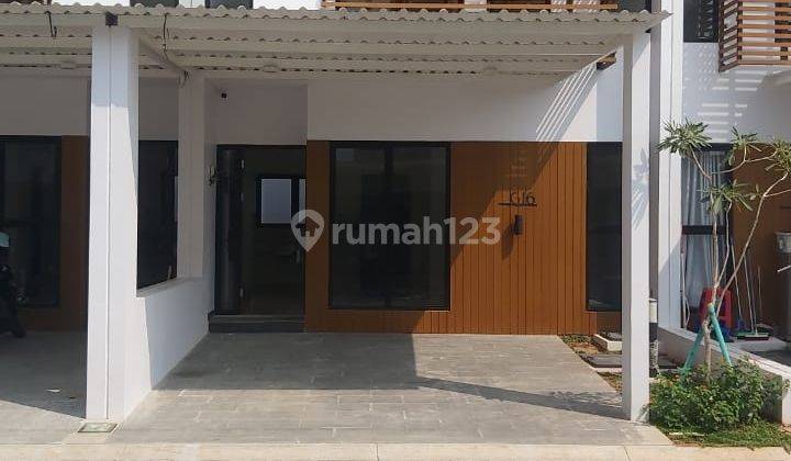 Dijual Rumah Luster Northbend 2 Lantai Siap Huni Karang Tengah  1