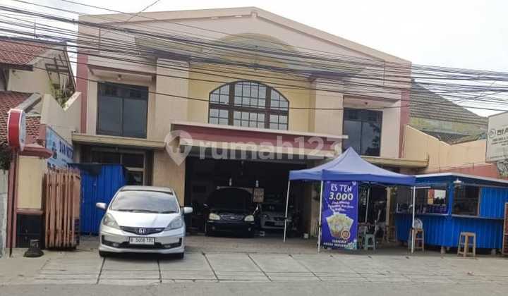 Showroom Mobil Semarang 1