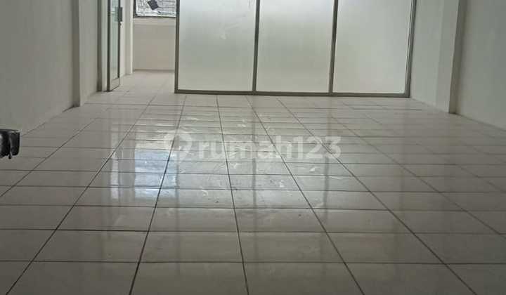 Disewakan Ruko di Jalan Bandengan Utara  4