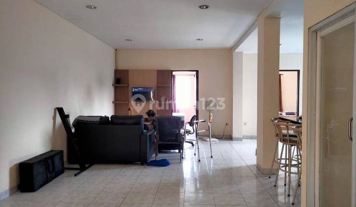 Dijual Rumah 3 Lantai di Citra 7