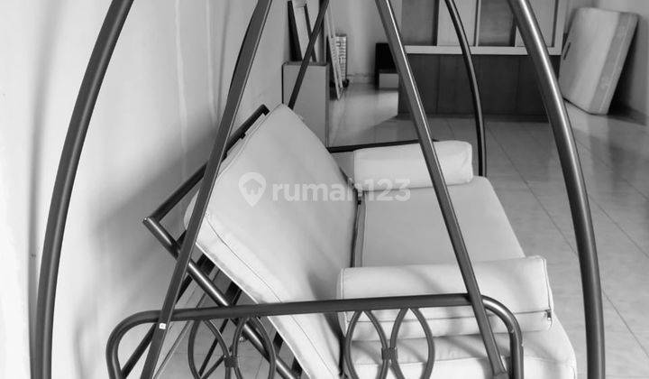 Dijual Rumah 3 Lantai di Citra 13