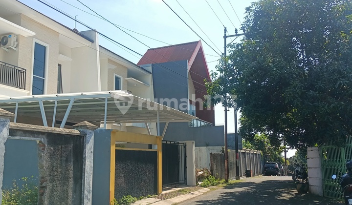 Rumah Mewah Semarang Dekat Swalayan Ada Banyumanik 8