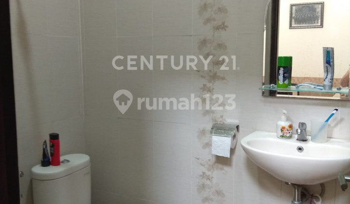 House Inside a Complex in Tanjung Barat, Pasar Minggu 2