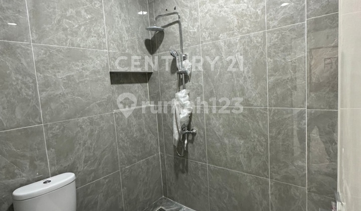 Rumah Baru Modern Minimalis Di Tanjung Duren Jakarta Barat  2