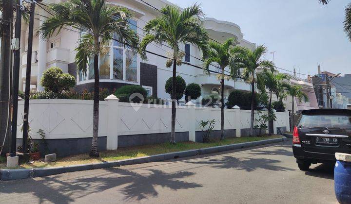 Rumah Hoek Siap Huni Di Kelapa Gading ** 1