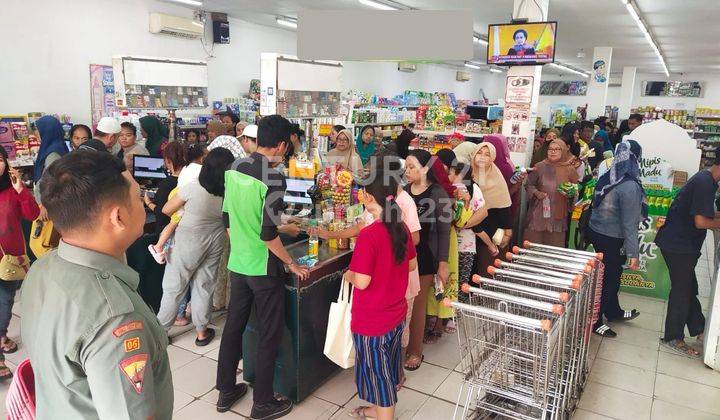 Dijual Lahan, Minimarket Dan Apotik Yang Masih Aktif Di Semper 2