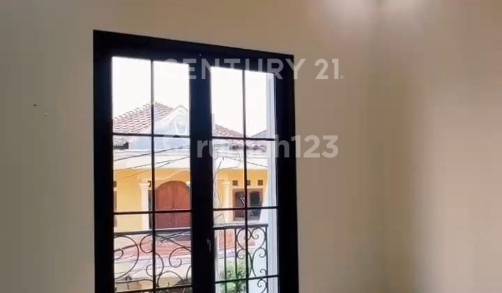Rumah Lux Baru Di Daerah Pondok Bambu Jakarta Timur 2