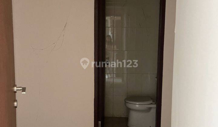 Apartemen Calia 3BR Semi Furnished Lantai 39 Di Pulomas ** 2