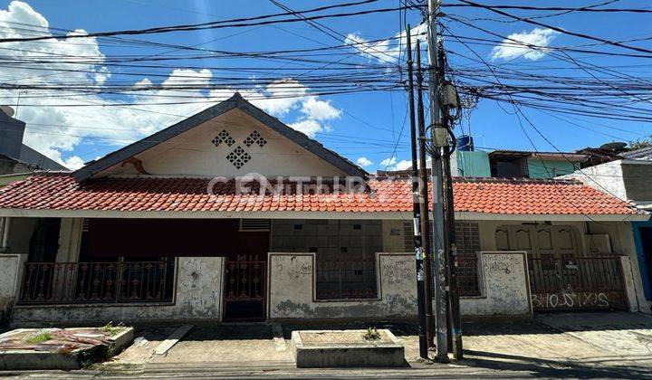 Rumah Tua Hitung Tanah Di Kebon Nanas, Jakarta Timur 1