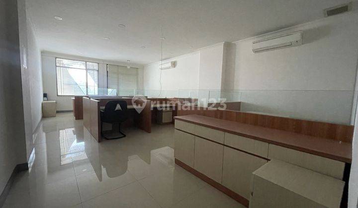 Ruko Artha Gading Niaga Hadap Jalan Full Furnished ** 2