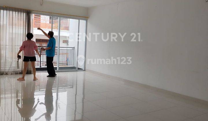 Disewakan Rumah Bagus Minimalis Luas Bangunan 324m 2