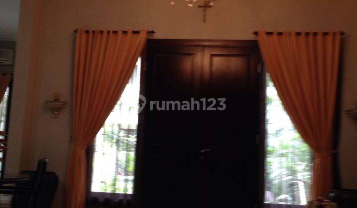 Rumah Dengan Kolam Renang Di Villa Cinere Mas ** 2