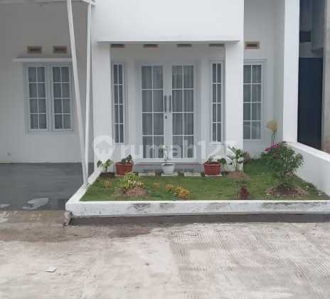 Rumah konsep Eropa dekat kota  3