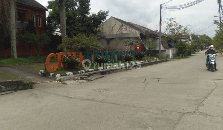 Rumah mewah dekat kota  9