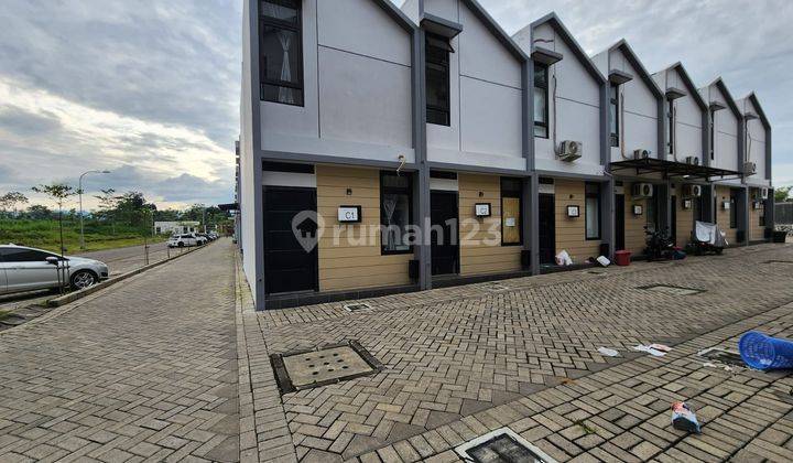rumah 2 lantai dekat kampus Binus Araya 1