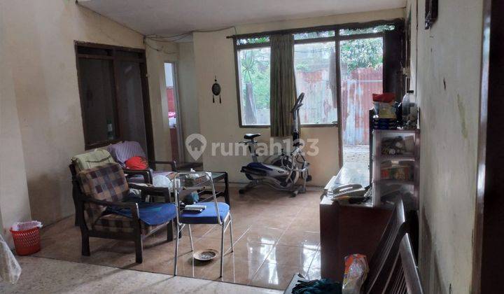 rumah masuk gang, dekat jalan besar SP Sudarmo, kawasan kuliner & dekat jalan sulfat. 2