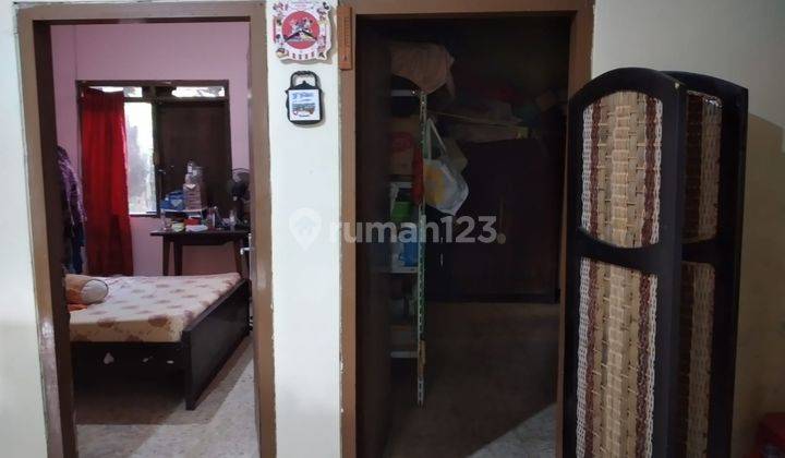 rumah masuk gang, dekat jalan besar SP Sudarmo, kawasan kuliner & dekat jalan sulfat. 5