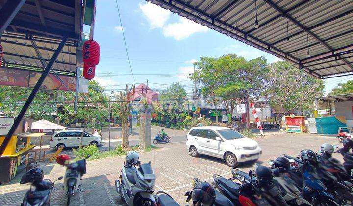 Ruko area Lowokwaru kondisi Bagus di bagian depan perumahan, dekat Soehat di Jual.  2