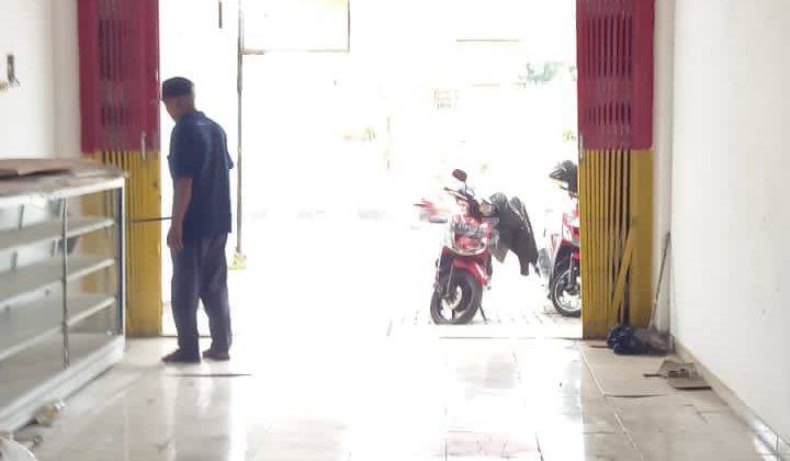 Ruko area sawojajar posisi pojokan, dekat pintu tol madyopuro, velodrome di Jual Cepat...  2