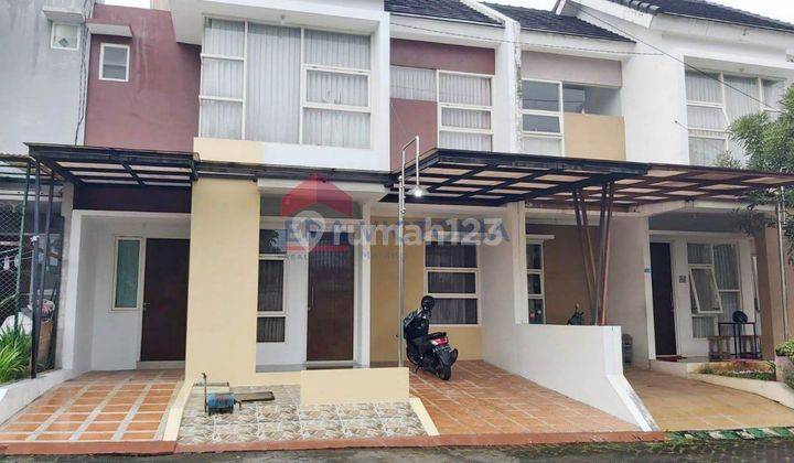 Rumah 2 lantai di sewakan dekat Kampus Kedokteran UIN, dekat rumah makan Joglo Dau.  2