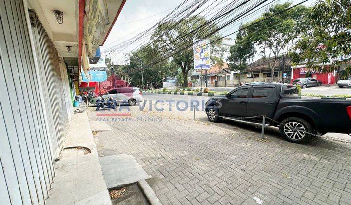 Ruko 3 Lantai Area Klojen, Lokasi Poros Jalan Jaksa Agung Suprapto, Di Sewakan & Di Jual Cepat.  2