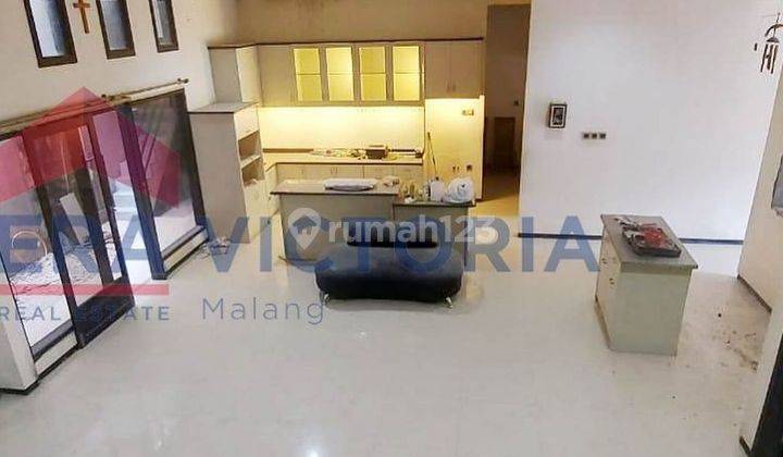 Rumah Sewa 2 Lantai Di Sukarno Hatta Indah, Semi Furnished, Dekat Kampus Asia, Polinema, Ub & Pusat Kuliner Suhat.  2