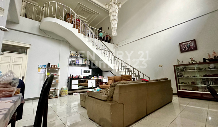 Rumah Hoki Dan Multifungsi Di Sayap Otista Bandung 2