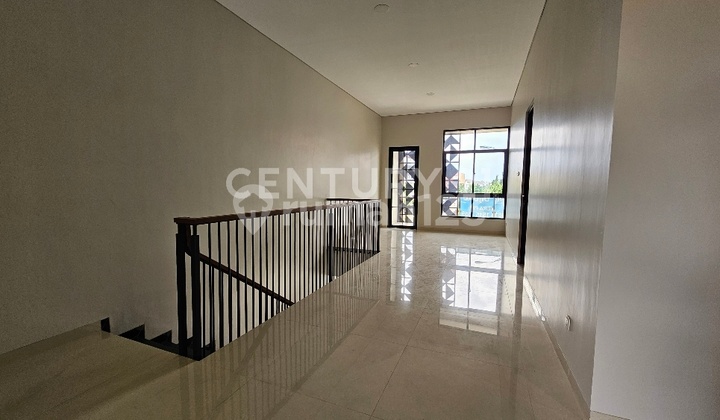 Rumah Bangunan Baru Minimalis Modern Singgasana Pradana 2 Lantai