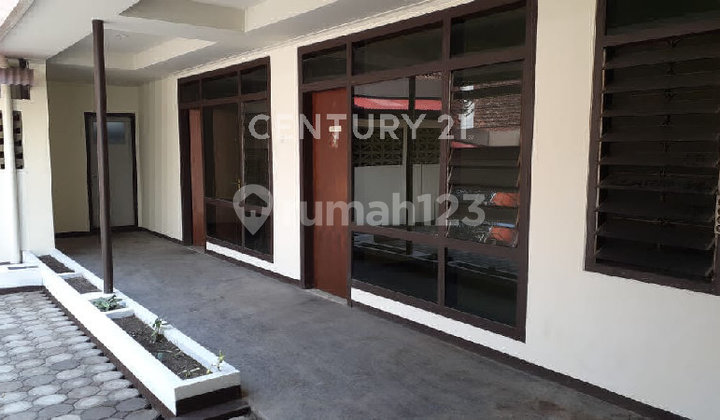 Rumah Terawat Sayap Pajajaran Cocok untuk Kost, Cafe, Kantor Rumah Terawat Sayap Pajajaran Cocok untuk Kost, Cafe, Kantor