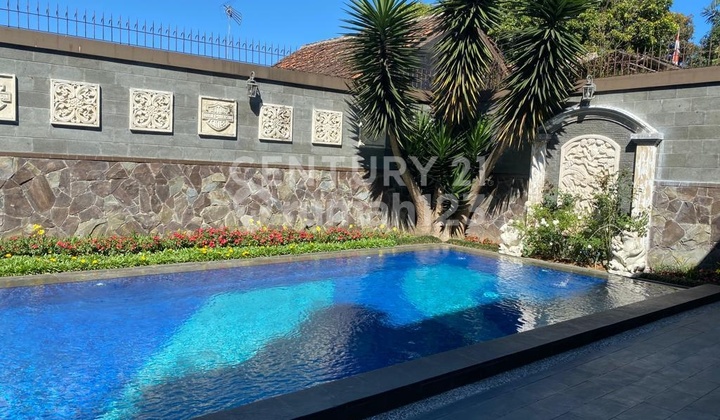 Villa Mewah Dan Sejuk Daerah Lembang Ada Kolam Renang View Indah 2