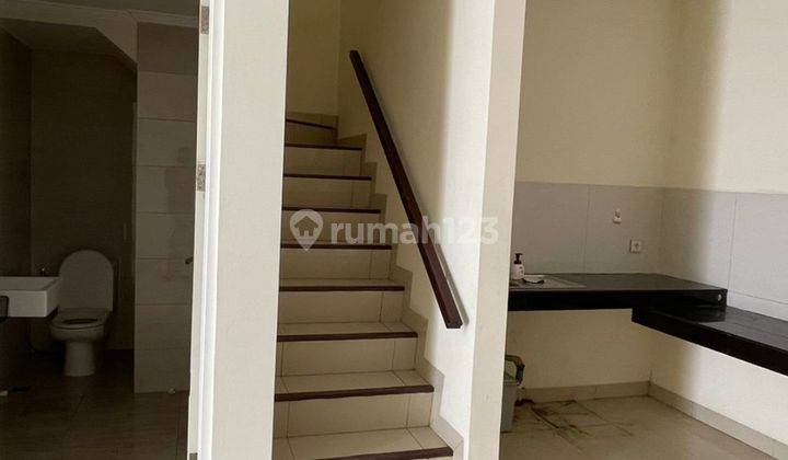 Rumah Hadap Utara Semi Furnished di Cluster Europe  2