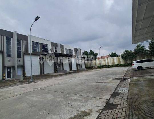 Gudang Green Lake City Lokasi Strategis Dekat Tol 8