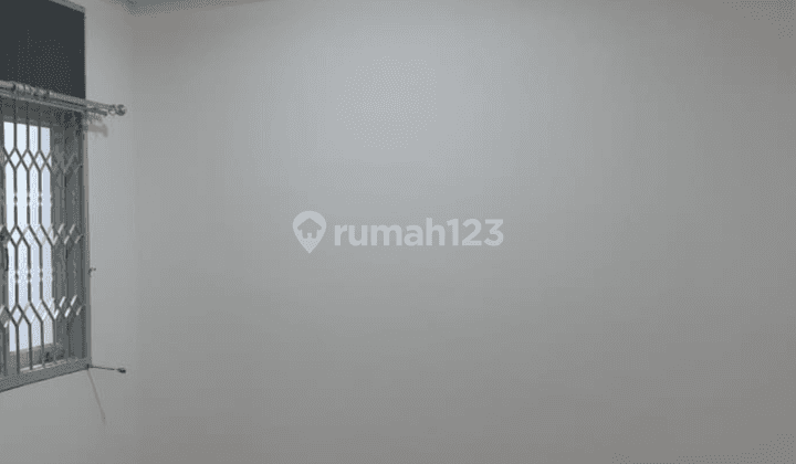 Rumah di Permata Buana Hadap Selatan Ada 3 Unit Ac 8