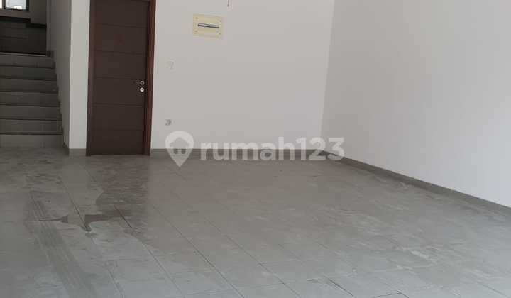 DIJUAL Rumah Bagus Serenade Lagoon PIK ada AC (SV021) 2