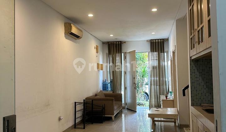 Dijual Rumah Pine Hills Golf Lake Residence {SL014}