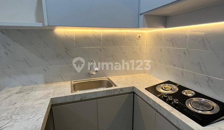 For Quick Sale Luxury Furnished House in Poris Indah, Tangerang City - (UMI027) 2