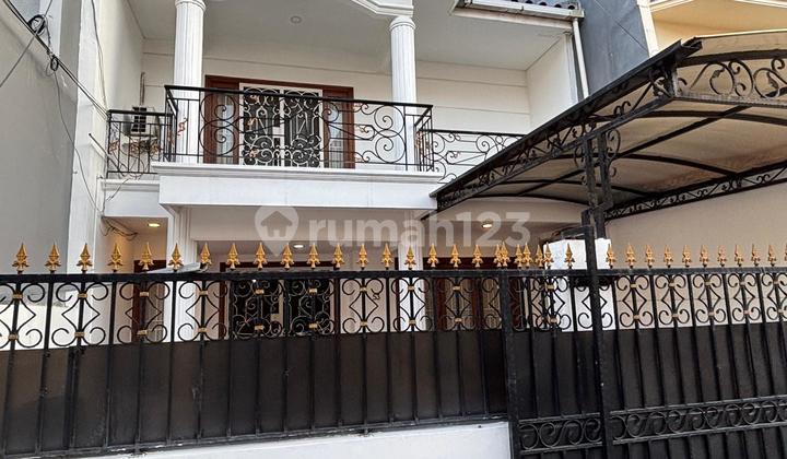 FOR QUICK RENT: Ready-to-Occupy Muara Karang Pluit House, Affordable {SL021} 2
