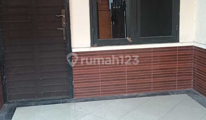 For Quick Sale: Cheap House in Cipondoh