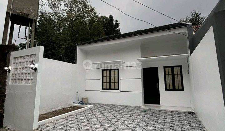 garasi/carport rumah siap huni dalam perumahan