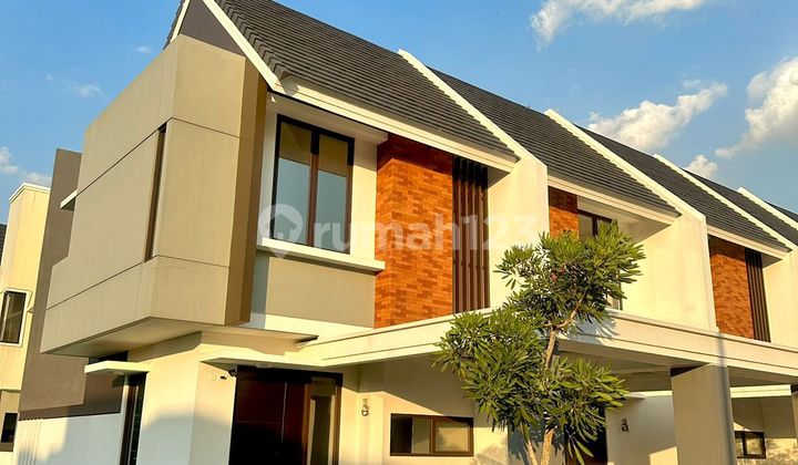Rumah Mewah 2 Lantai 0 Km dr Tol Cimanggis