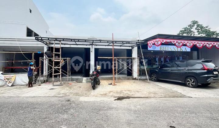 Ruko 2 Lantai ( Basement ) Siap Huni Depan Pasar Deppen Sukatani
