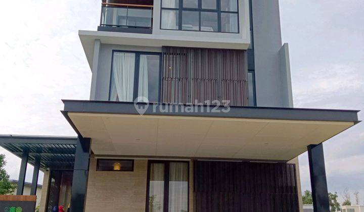 Rumah Mewah 3 Lantai Di Kawasan Golf Emeralda  2