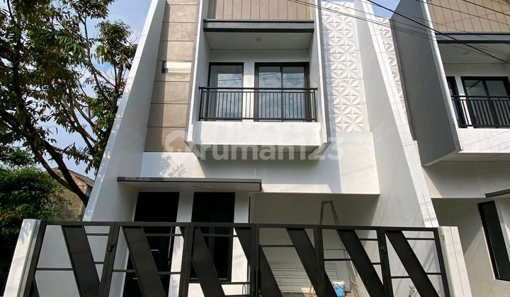 Rumah 2 Lantai Siap Huni Di Pondok Rajeg Cibinong