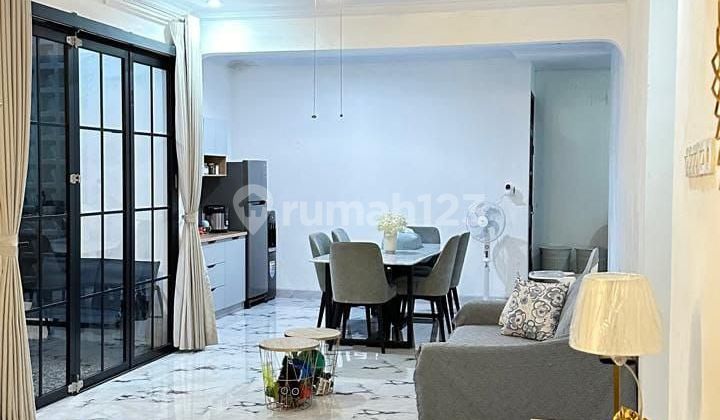 Rumah Secondary di Radar Auri Cibubur 2