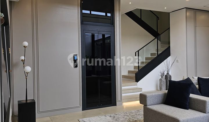 Luxury 3-Story House + Elevator in Shila At Sawangan 2